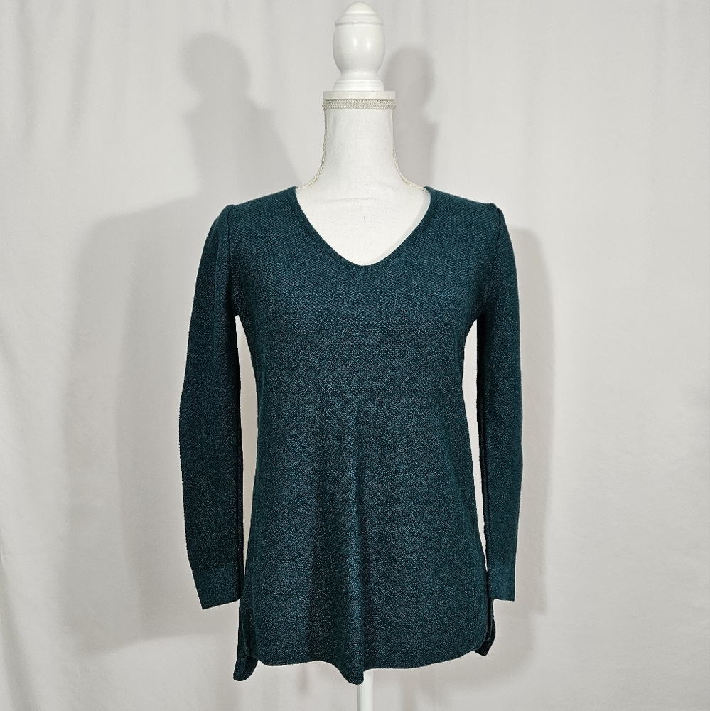 Old Navy green v-neck high-low sweater women's size medium